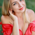 エレナ(ID:SHM102)